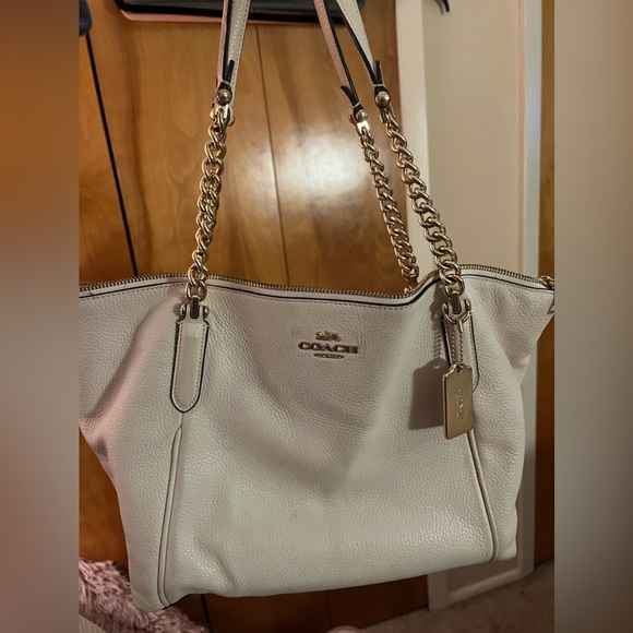 Coach Ava chain tote lovingly used - Picture 10 of 10